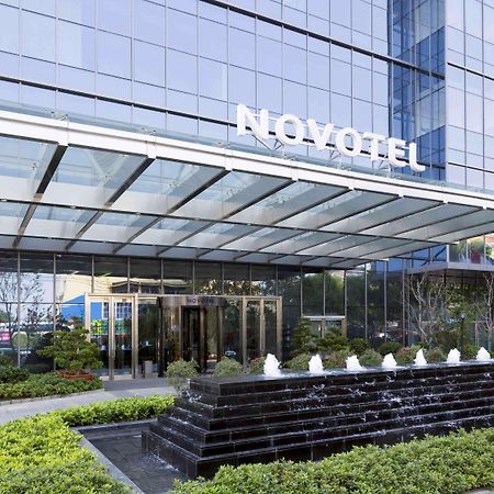 Novotel Rizhao Suning Exteriör bild