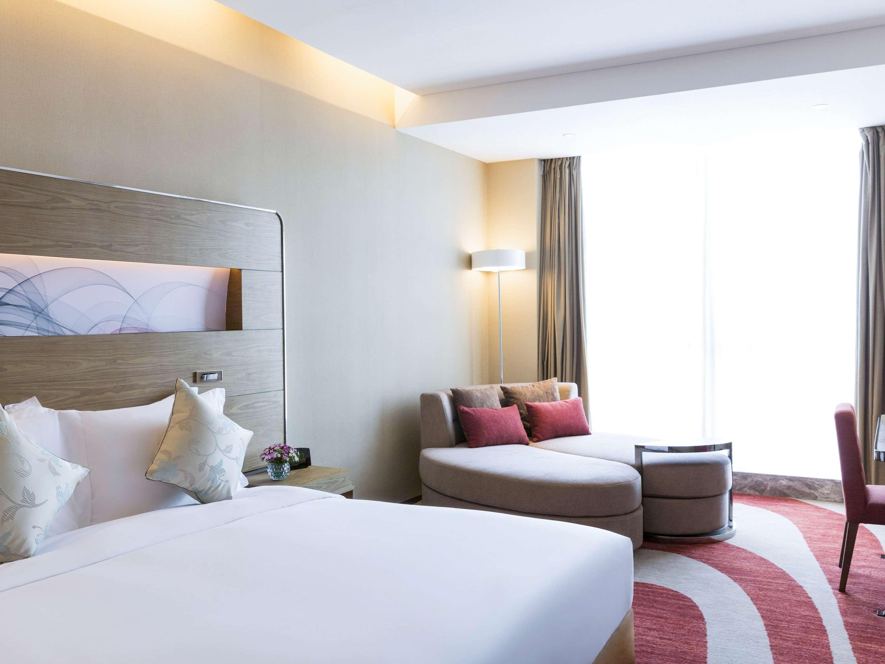 Novotel Rizhao Suning Exteriör bild