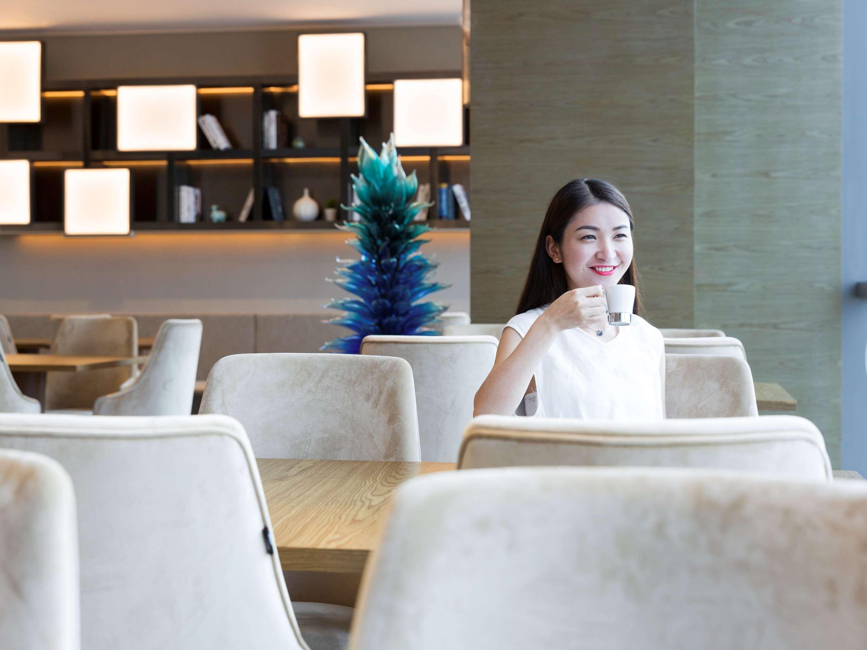 Novotel Rizhao Suning Exteriör bild