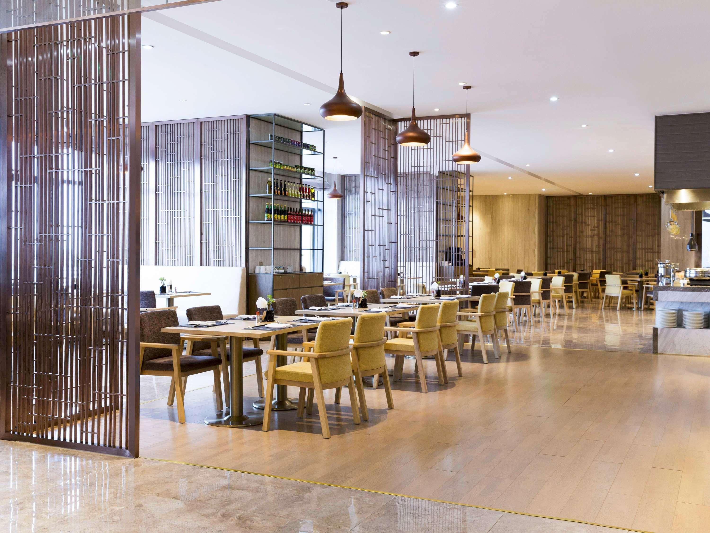 Novotel Rizhao Suning Exteriör bild