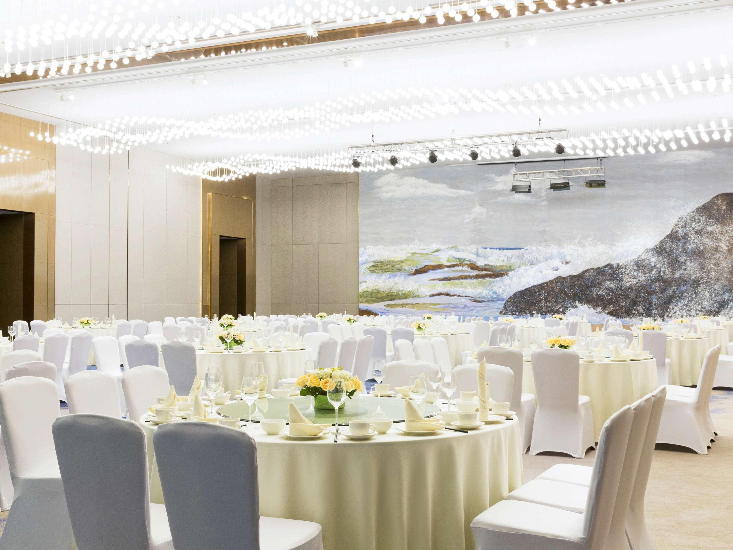 Novotel Rizhao Suning Exteriör bild